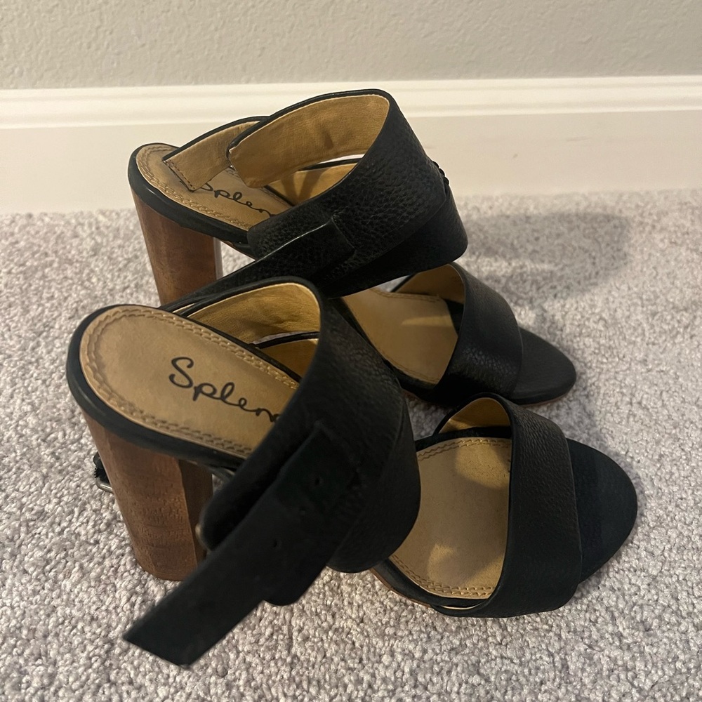 Splendid Black with chunky heel